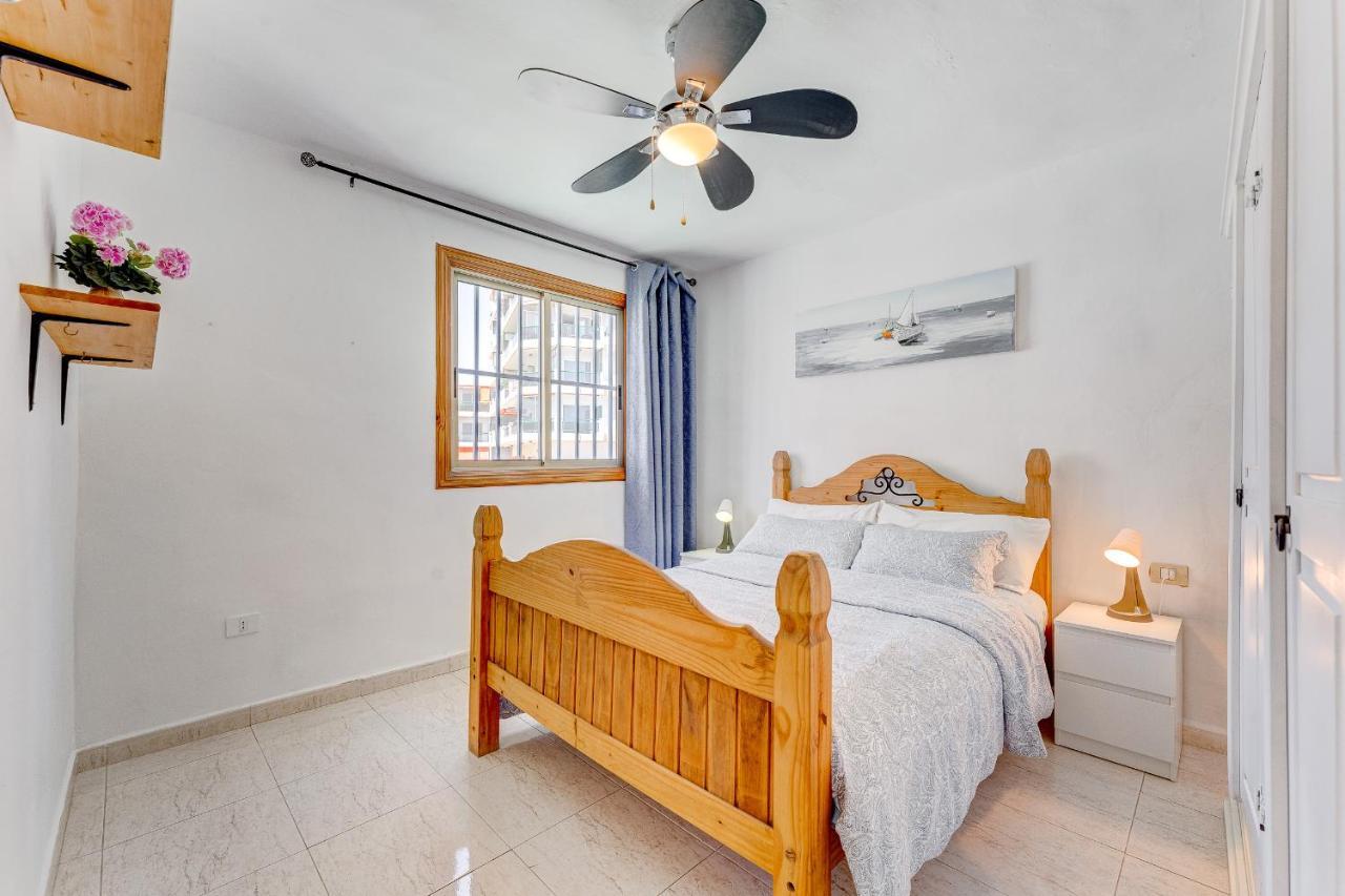 Front Ocean Aircon Los Cristianos Unique Apartment Exterior photo